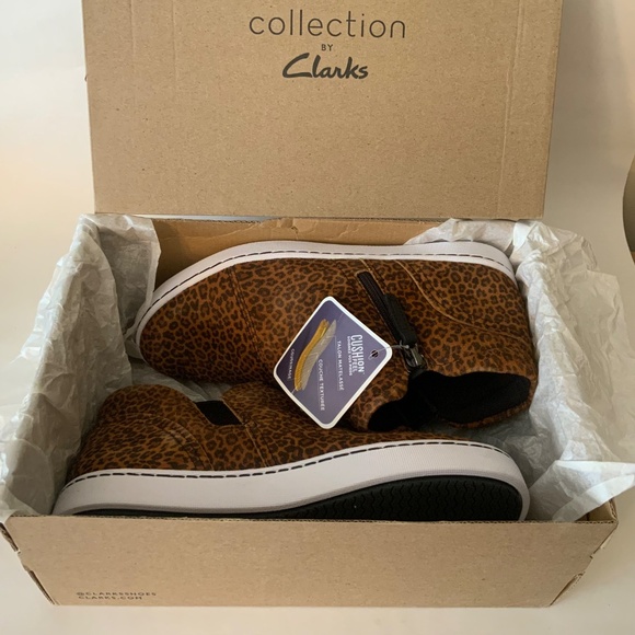 Clarks Pawley Adwin Cheetah Suede Ankle ZipUp Sneaker Leopard Bootie Women's - Picture 7 of 15